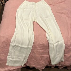 Aritizia white linen style pants Wilfred free